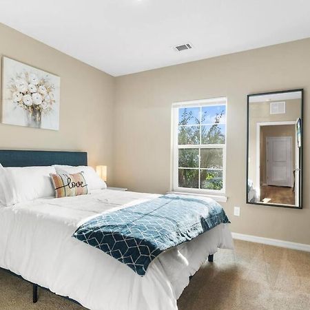 Elegant 1Br/1Ba Condo With Pool, Gym And Laundry Melbourne Eksteriør billede