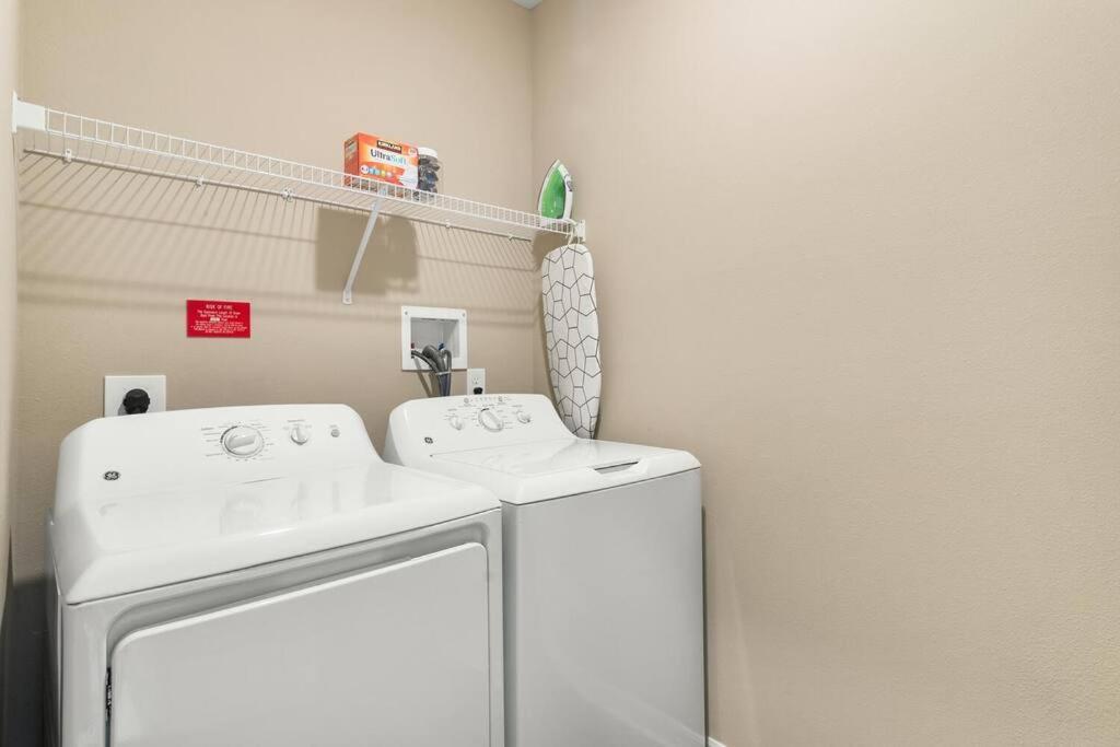 Elegant 1Br/1Ba Condo With Pool, Gym And Laundry Melbourne Eksteriør billede