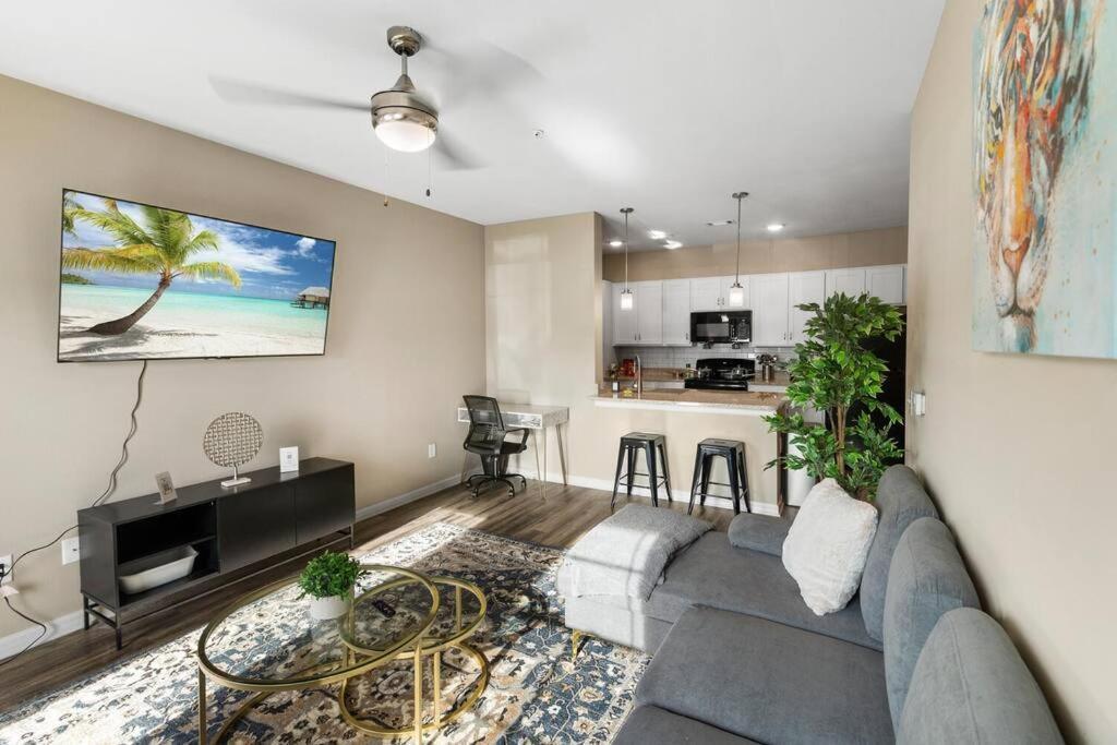 Elegant 1Br/1Ba Condo With Pool, Gym And Laundry Melbourne Eksteriør billede